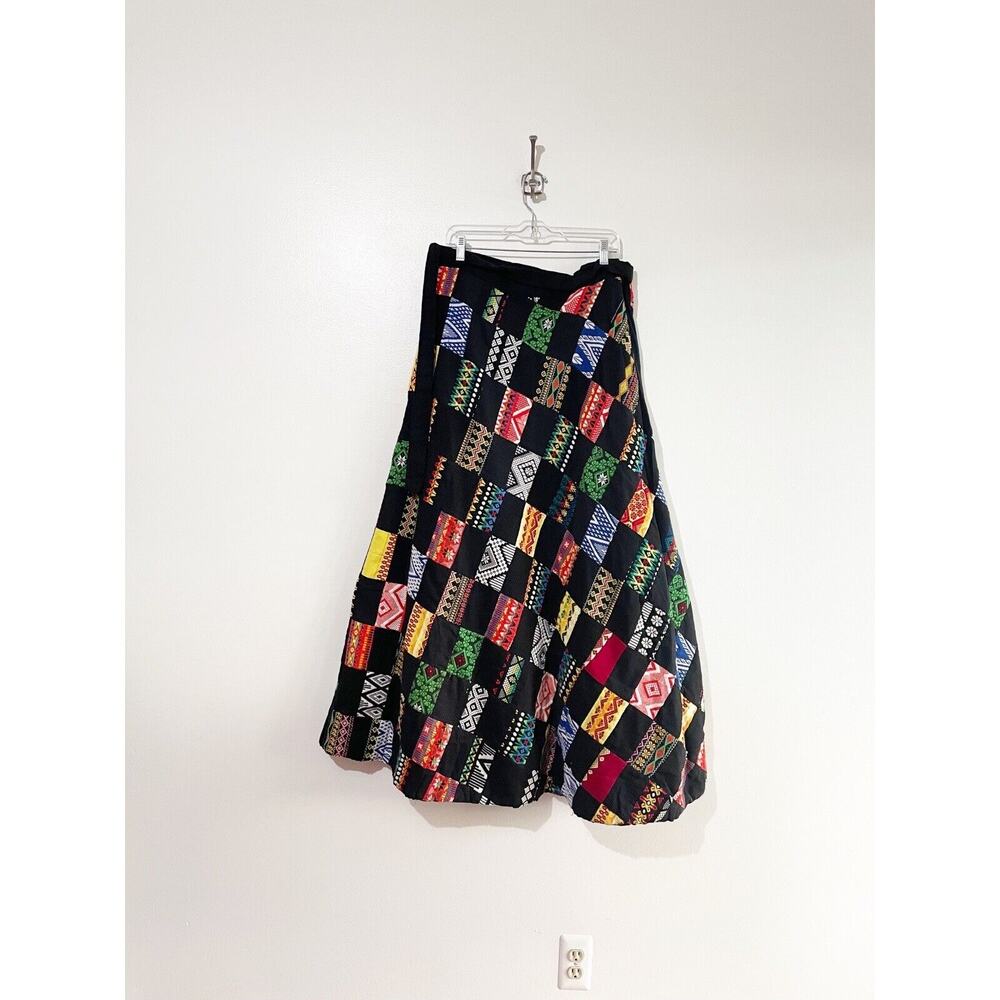 Vintage Handmade Patchwork Quilted Multicolor Azt… - image 5